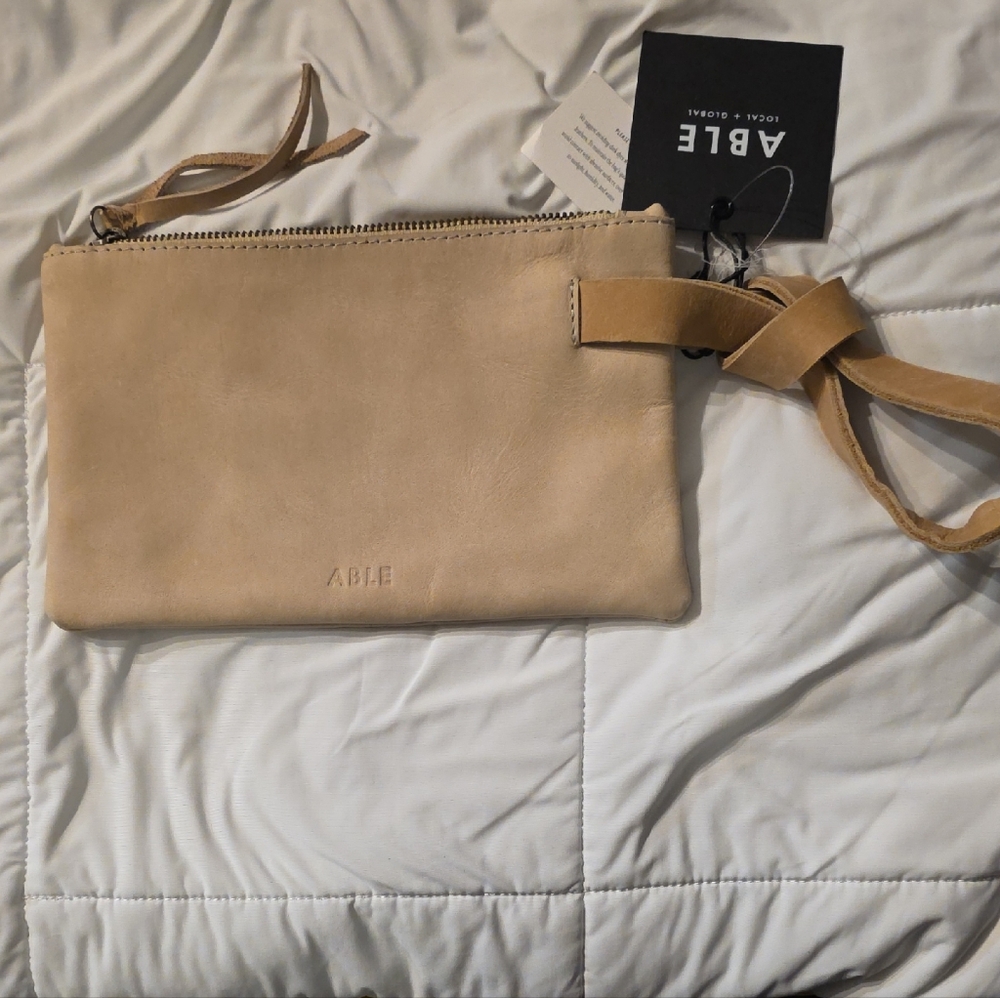 Able Rachel Leather Wristlet in Bone/Fog